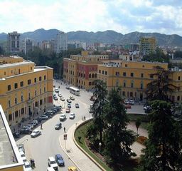 Тирана ( Албания )